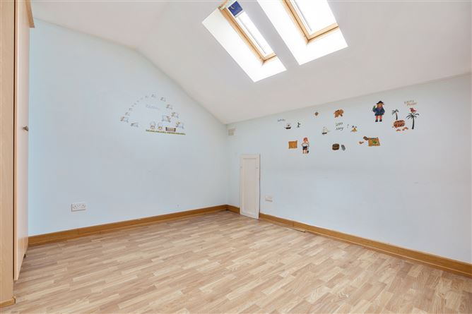 25 Granitefield Mews, Granitefield Manor, Rochestown Avenue, Dun Laoghaire
