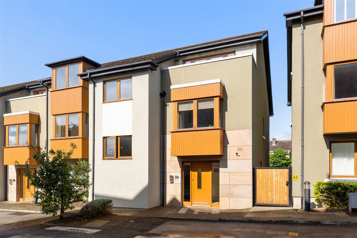 25 Granitefield Mews, Granitefield Manor, Rochestown Avenue, Dun Laoghaire
