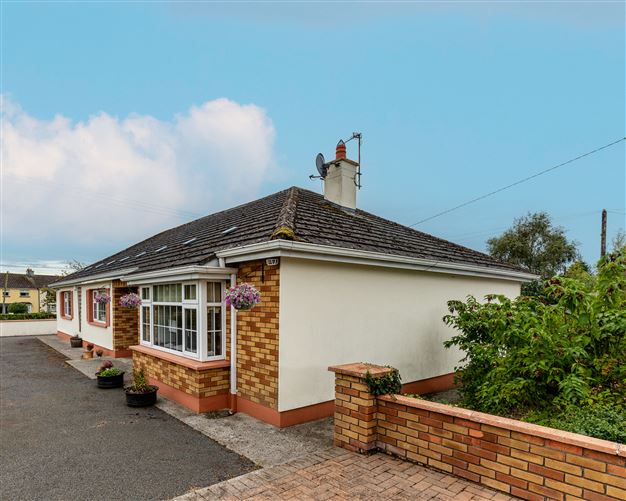 "Primrose Glade", Birr Road, Shinrone, Offaly