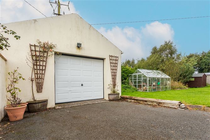 "Primrose Glade", Birr Road, Shinrone, Offaly