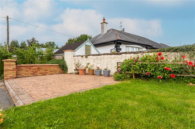 "Primrose Glade", Birr Road, Shinrone, Offaly