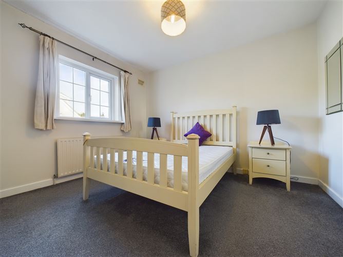 1 Lissadell Avenue, Powerscourt, Waterford