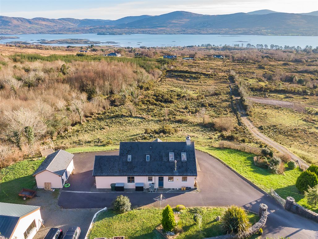 Brea Caha, Cappanacush East, Templenoe, Kenmare, Co. Kerry Brea Caha, Cappanacush East, Templenoe, Kenmare, Co. Kerry