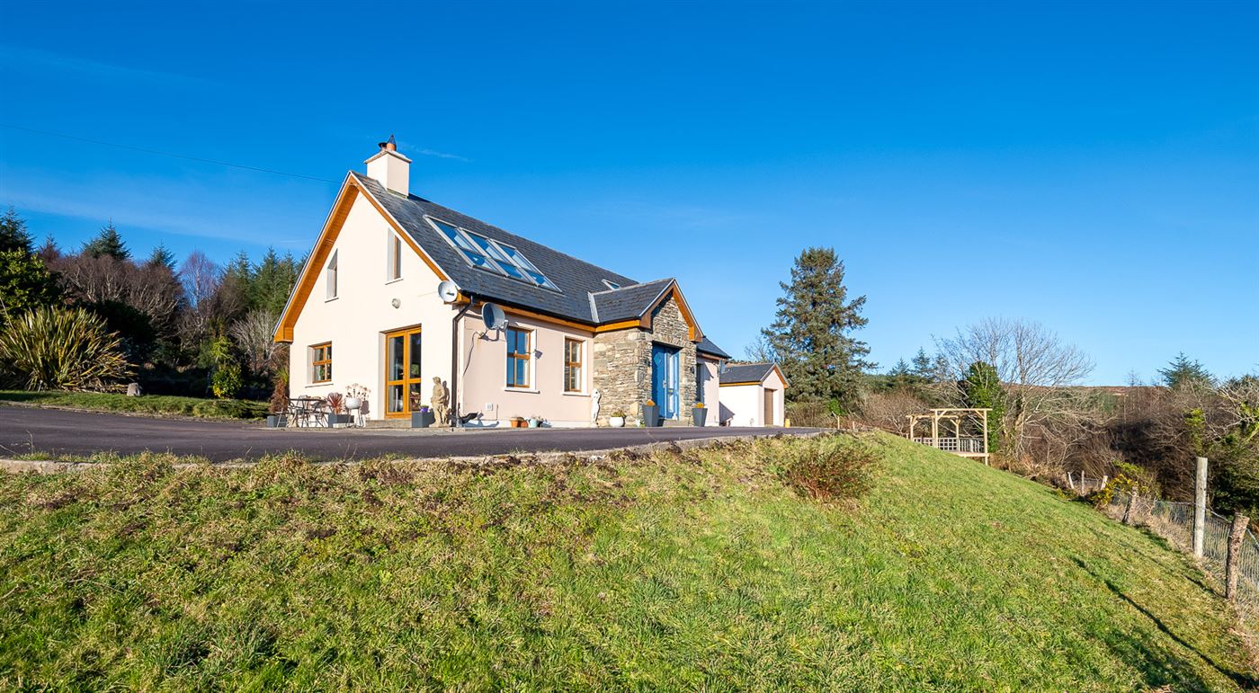 Brea Caha, Cappanacush East, Templenoe, Kenmare, Co. Kerry Brea Caha, Cappanacush East, Templenoe, Kenmare, Co. Kerry