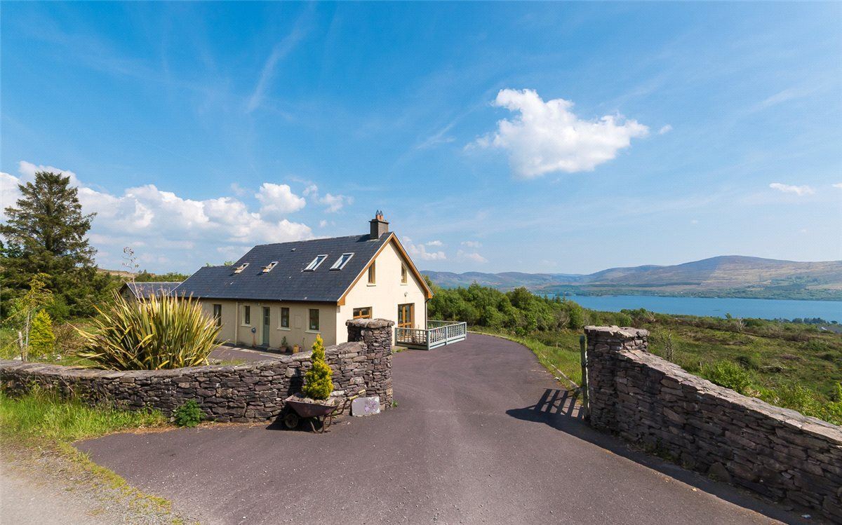 Brea Caha, Cappanacush East, Templenoe, Kenmare, Co. Kerry Brea Caha, Cappanacush East, Templenoe, Kenmare, Co. Kerry