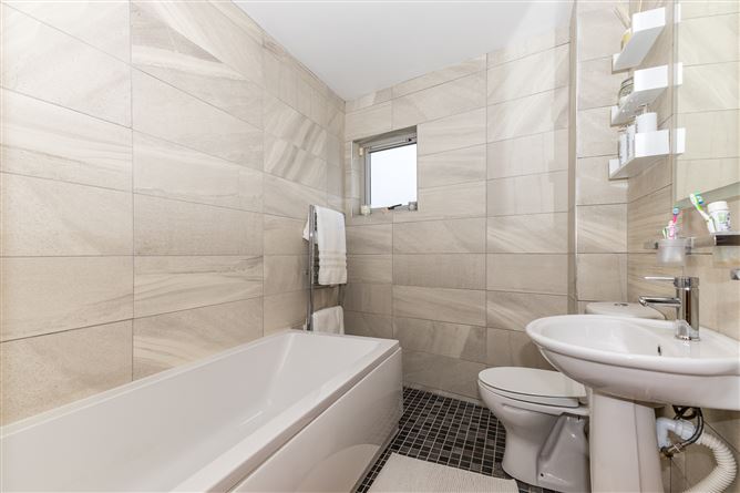 25 Waterside Park, Malahide, County Dublin