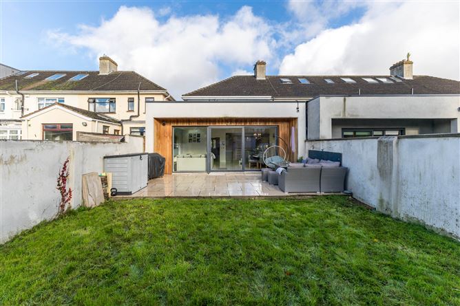 503 Collins Avenue West, Whitehall, Dublin 9