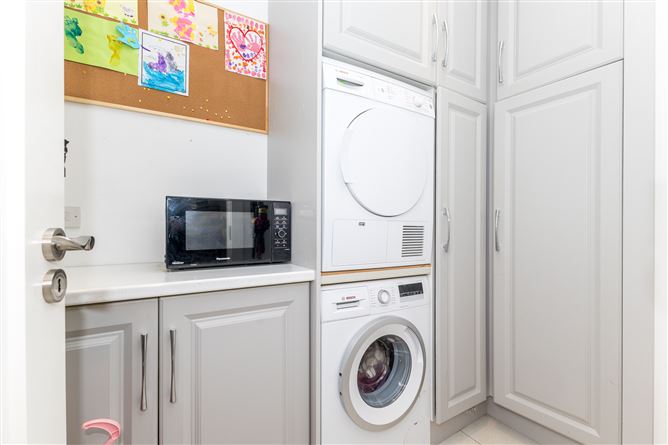 503 Collins Avenue West, Whitehall, Dublin 9