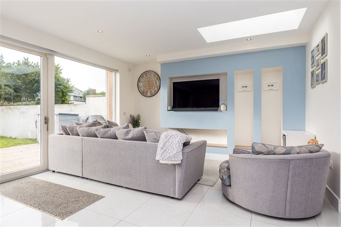 503 Collins Avenue West, Whitehall, Dublin 9