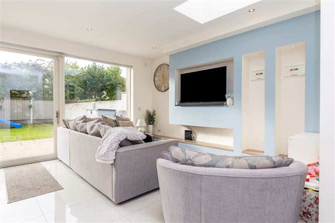 503 Collins Avenue West, Whitehall, Dublin 9
