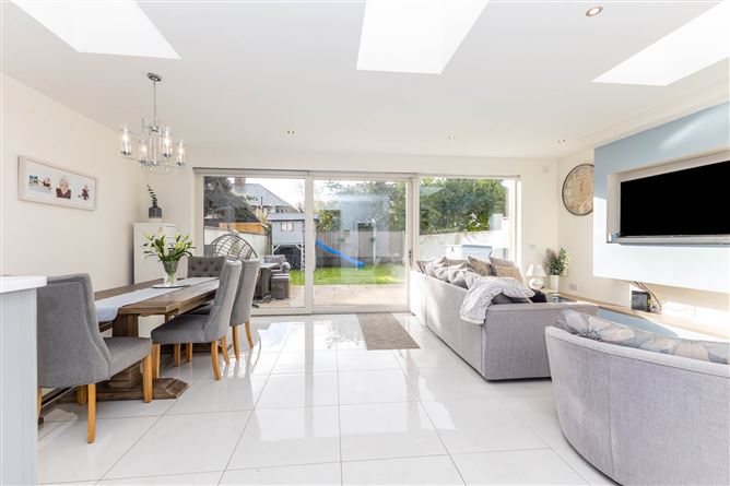 503 Collins Avenue West, Whitehall, Dublin 9