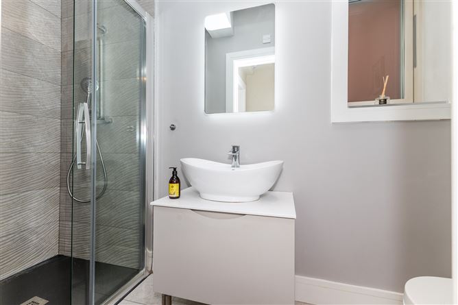 503 Collins Avenue West, Whitehall, Dublin 9
