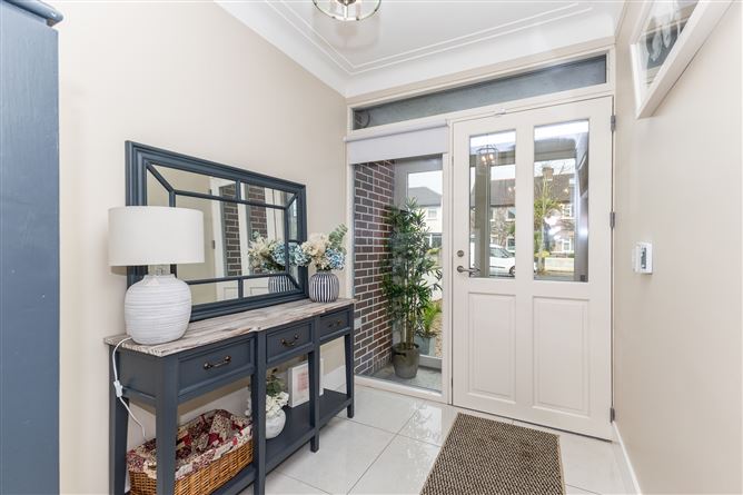 503 Collins Avenue West, Whitehall, Dublin 9