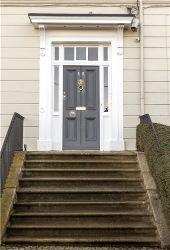 https://photos-a.propertyimages.ie/media/0/0/8/4909800/dd7682c8-db90-4ea5-a502-09ab5af44543_l.jpg