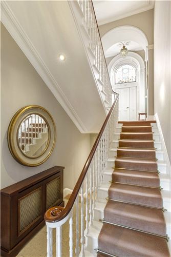 https://photos-a.propertyimages.ie/media/0/0/8/4909800/dd7682c8-db90-4ea5-a502-09ab5af44543_l.jpg