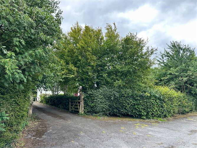 Old Road, Coolbawn, Castlecomer, Co. Kilkenny