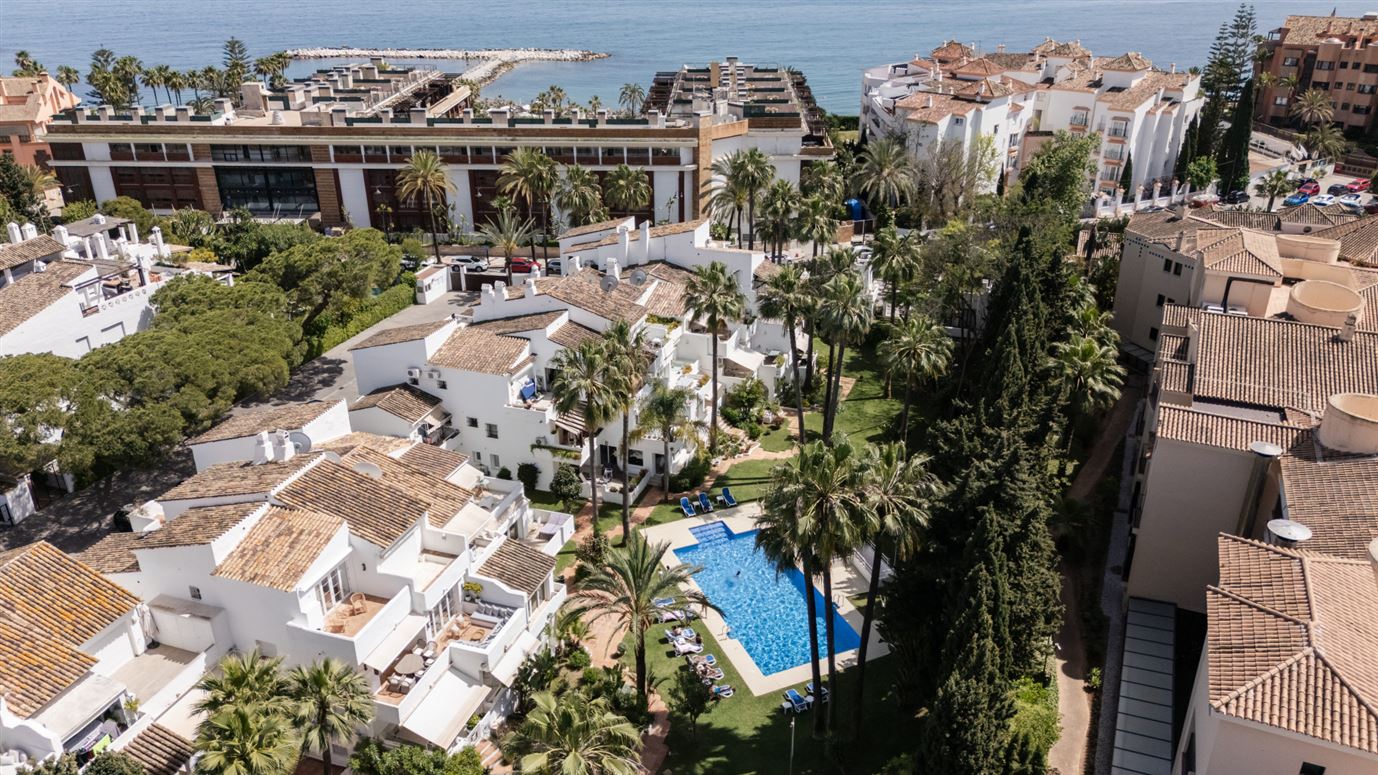 Marbella, Marbella - Puerto Banus, Jardines de las Fuentes, Spain