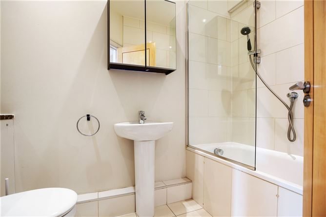 1 Cairnbrook Way, Cairnbrook, Carrickmines, Dublin 18