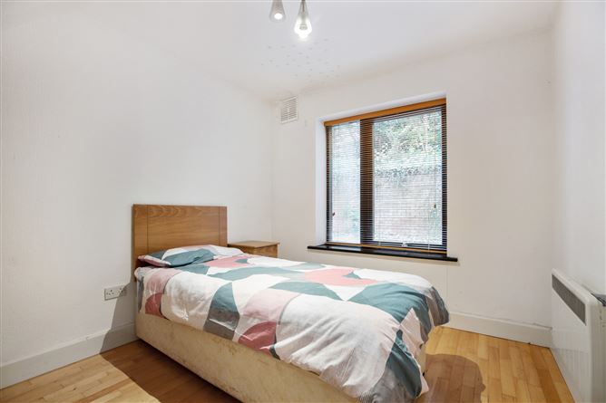 44 Packenham Apartments, Monkstown, Co. Dublin