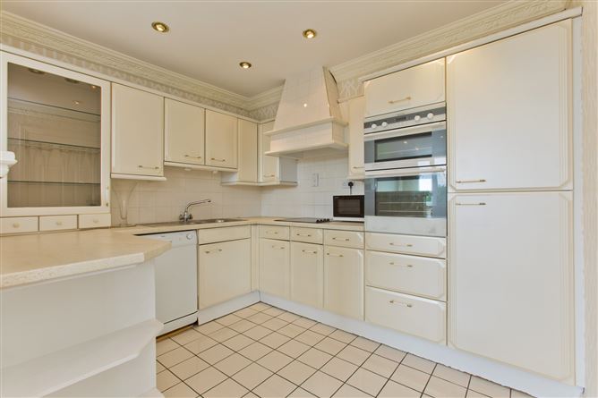 38 Killiney Hill Park, Killiney, Co. Dublin