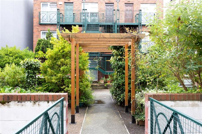 2 Traders Wharf, South City Centre, Dublin 8