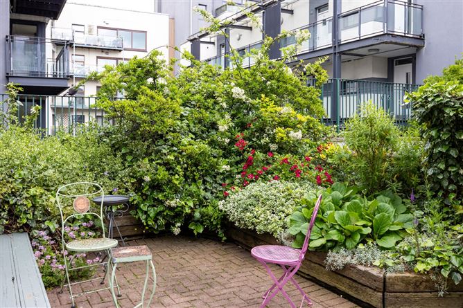 2 Traders Wharf, South City Centre, Dublin 8