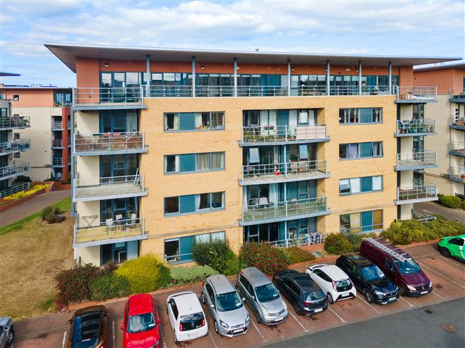 22 East Courtyard, Tullyvale, Cabinteely, Dublin 18, Cherrywood, County Dublin