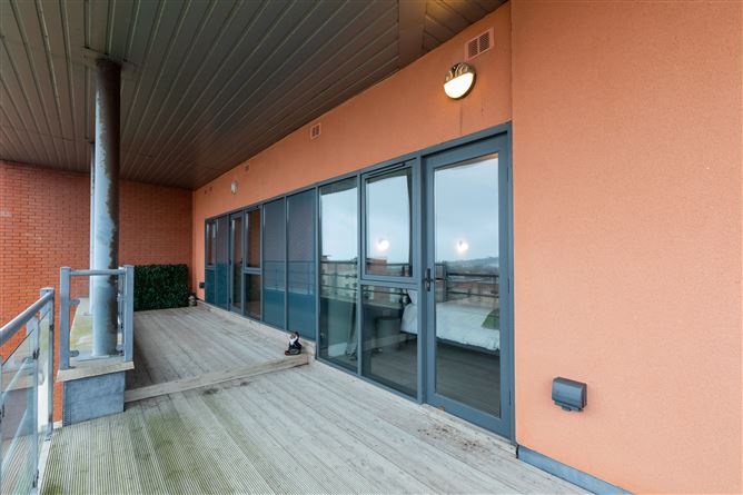 22 East Courtyard, Tullyvale, Cabinteely, Dublin 18, Cherrywood, County Dublin