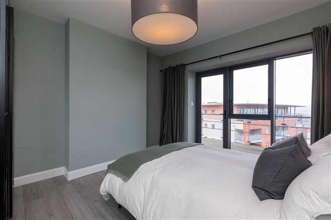 22 East Courtyard, Tullyvale, Cabinteely, Dublin 18, Cherrywood, County Dublin