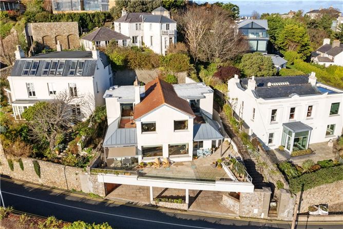 https://photos-a.propertyimages.ie/media/0/0/9/4918900/b59781aa-db72-4bab-b8e5-30349770eb6f_l.jpg