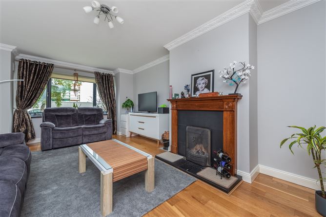 https://photos-a.propertyimages.ie/media/0/0/9/4942900/601c8527-5e2c-435b-8f99-26f7eb333ac9_l.jpg