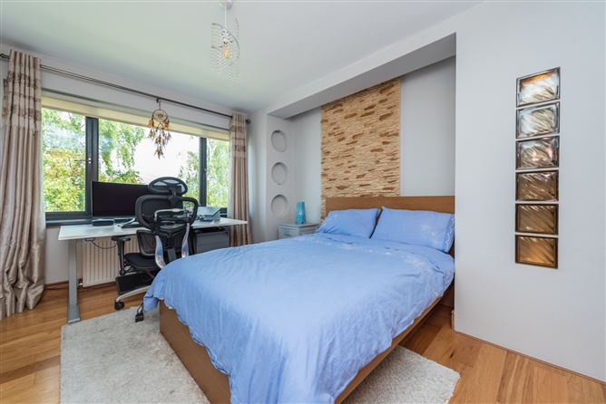https://photos-a.propertyimages.ie/media/0/0/9/4942900/601c8527-5e2c-435b-8f99-26f7eb333ac9_l.jpg