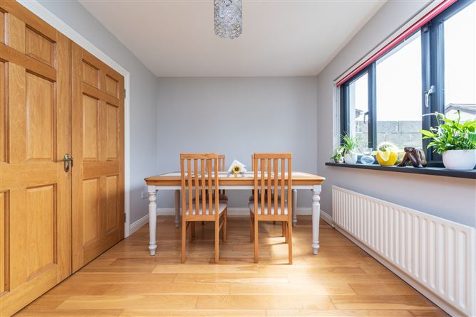 https://photos-a.propertyimages.ie/media/0/0/9/4942900/601c8527-5e2c-435b-8f99-26f7eb333ac9_l.jpg
