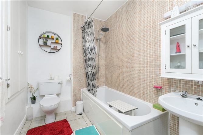 4 Liffey Downs, Liffey Valley Park, Lucan, County Dublin, Ireland