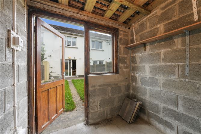 4 Liffey Downs, Liffey Valley Park, Lucan, County Dublin, Ireland