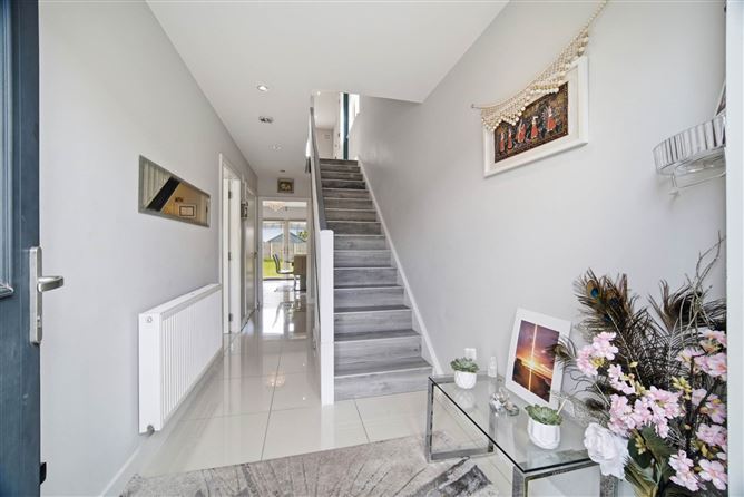 17 The Drive, The Paddocks, Hansfield, Dublin 15