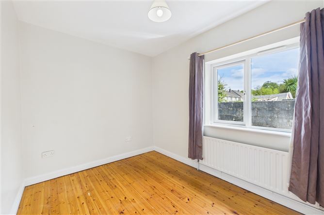 Photo 7 of 19 — 37 Gleann Dara, Bishop O`Donnell Road, Rahoon, Galway