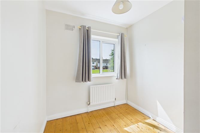 Photo 13 of 19 — 37 Gleann Dara, Bishop O`Donnell Road, Rahoon, Galway