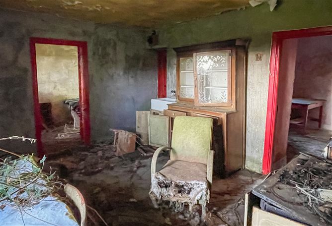 Corrasluastia, Ballinlough, Co. Roscommon