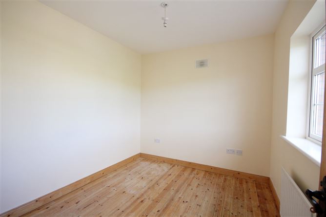 24 Parkview, Ballyjamesduff, Co.Cavan
