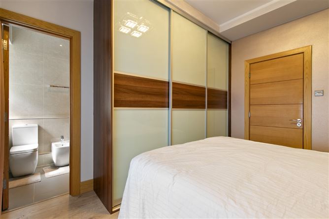 24 Adelphi House, Upper George's Street, Dun Laoghaire, Co. Dublin