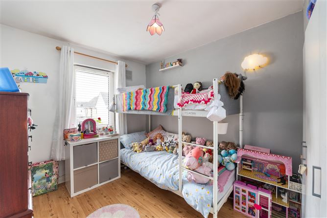 10 Scribblestown Grove, Finglas, Dublin 11
