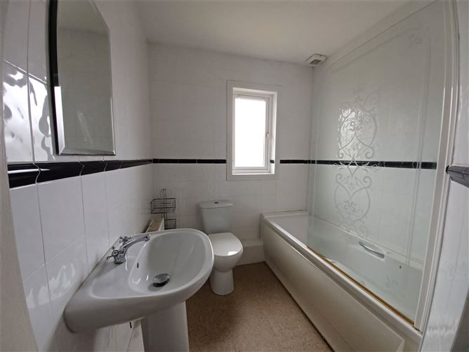 37 River Crest, Dublin Road, Tuam, Co. Galway