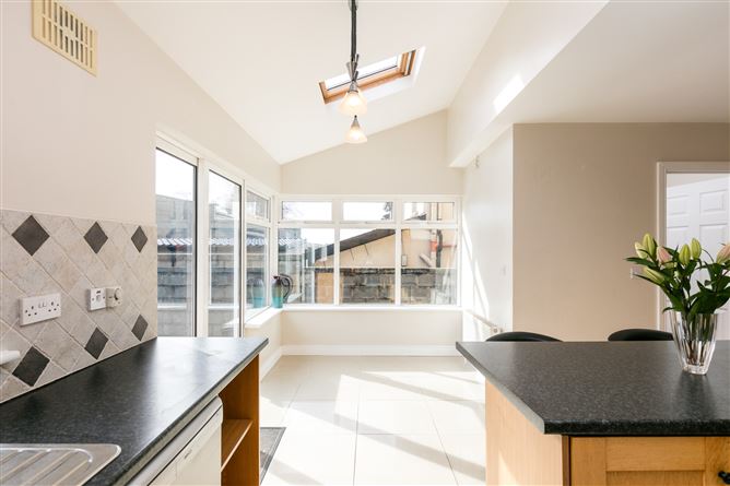 64 Sliabh Amharc, Enniscorthy, Co. Wexford.