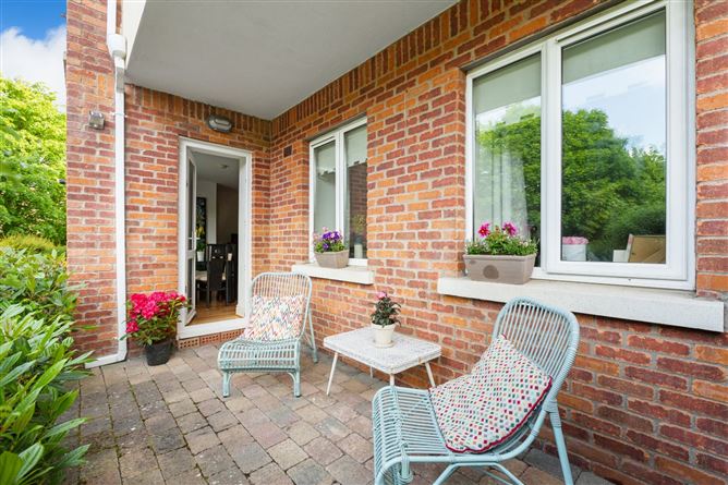 37 Ballintyre Grove, Ballinteer, Dublin 16