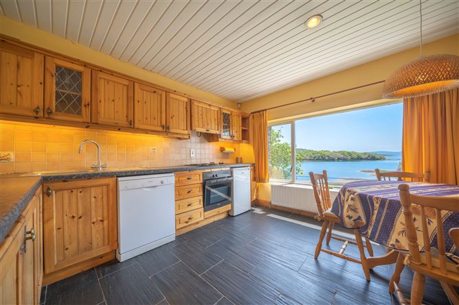 Rossdoon, Reenmeen East, Glengarriff, Cork