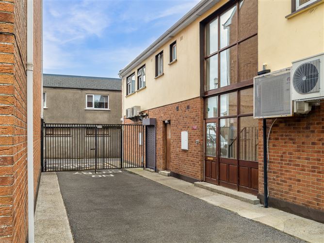No. 14 Power's Court Close, Eyre Street, Newbridge, Kildare