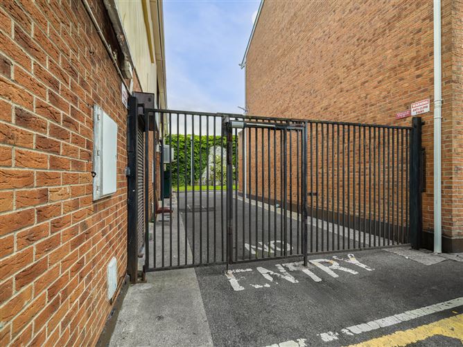 No. 14 Power's Court Close, Eyre Street, Newbridge, Kildare