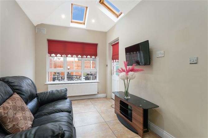 30 Ellensborough Close, Kiltipper, Dublin 24