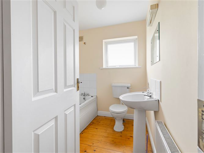 Photo 10 of 13 — No.78 Ashbrook, Enniscorthy, Wexford